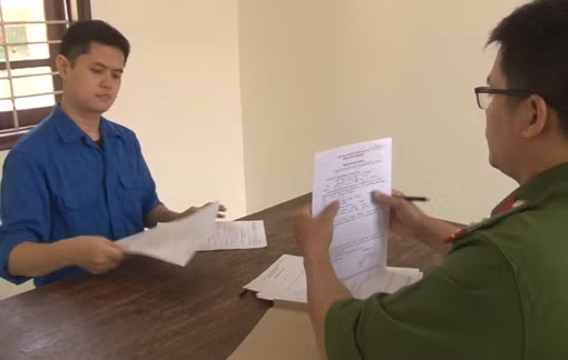 Phúc thẩm vụ cựu bác sĩ bị truy tố hiếp dâm: Đình chỉ tội danh, giảm còn 62 tháng tù ảnh 5