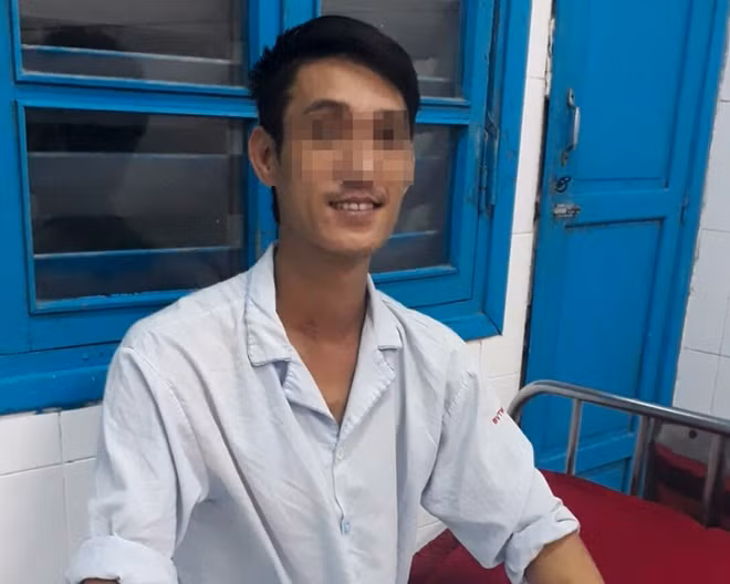 Bệnh nhân Trần T. được các bác sĩ Bệnh viện T.Ư Huế cứu sống sau khi ngưng tim, ngưng thở.