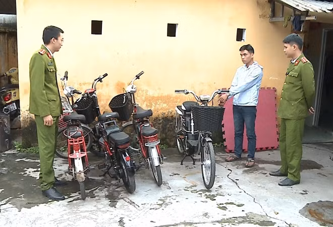 Tang vật các vụ trộm được Công an phường An Cựu thu hồi.
