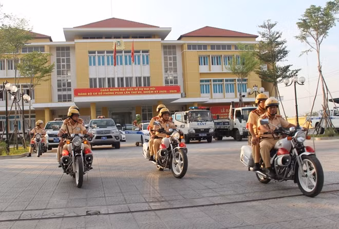 Lực lượng CSGT Công an tỉnh Thừa Thiên Huế ra quân tổng kiểm soát phương tiện giao thông cơ giới đường bộ từ nay đến ngày 14/6.