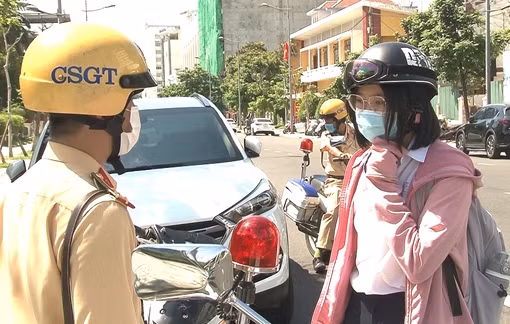 Gửi danh sách học sinh vi phạm Luật Giao thông về trường