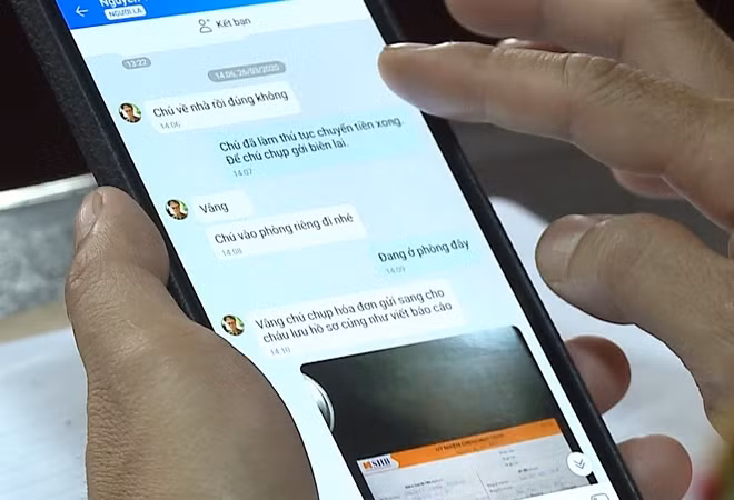 Tin nhắn các đối tượng lừa đảo gửi cho nạn nhân.