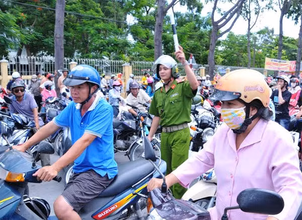 Lực lượng Cảnh sát 113, Công an phường được huy động làm nhiệm vụ giữ ANTT.