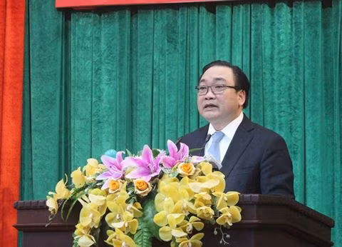 Bí thư Thành ủy Hà Nội cho rằng cần rút kinh nghiệm trong công tác quản lý cán bộ Bí thư Thành ủy Hà Nội cho rằng cần rút kinh nghiệm trong công tác quản lý cán bộ
