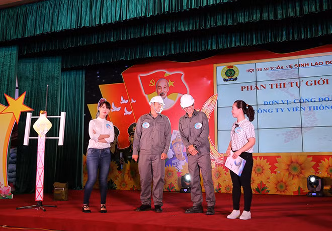 Phần thi màn lý thuyết, giới thiệu của đoàn Tổng Công ty GTEL.