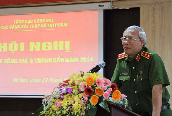 Trung tướng Nguyễn Công Sơn, Phó Tổng cục trưởng Tổng cục Cảnh sát phát biểu chỉ đạo tại Hội nghị.