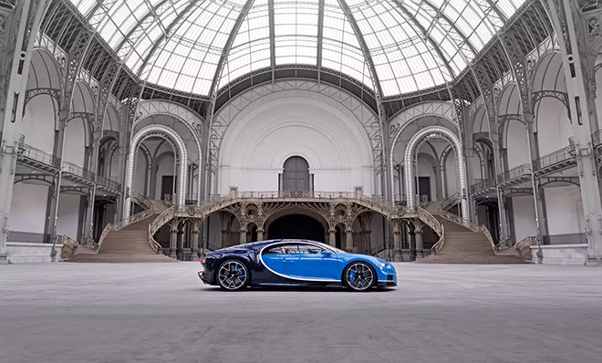 Chiron lấy cảm hứng thiết kế trong phong cách của Bugatti Vision Gran Turismo.