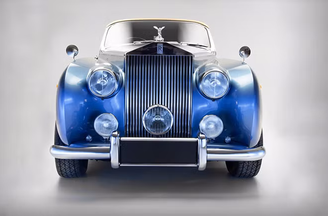 Rolls-Royce Silver Dawn phiên bản sản xuất năm 1953.