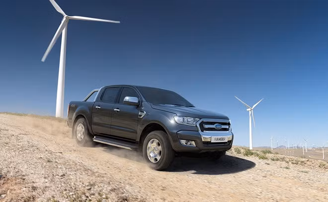 Ford Ranger tăng giá bán từ 10 - 39 triệu đồng.