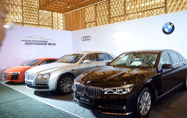 Nhiều mẫu xe sang, siêu xe sắp ra mắt tại Triển lãm Ô tô Quốc tế Việt Nam 2016.