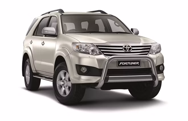 Toyota Fortuner đứng vị trí thứ 2 trong danh sách xếp hạng xe bán chạy.