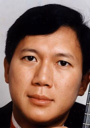 Theo thông tin trên Hồ sơ nạn nhân ngày 11/9/2001 của Lầu Năm Góc, anh Nguyễn Ngọc Khang sống tại thành phố Fairfax, Virginia, Hoa Kỳ. Anh Khang làm việc cho Cơ quan Hệ thống Thông tin Quốc phòng, rồi làm quản trị hệ thống tại Trung tâm Chỉ huy Hải quân Hoa Kỳ thuộc Lầu Năm Góc trong 13 năm. Ảnh: Washington Post.