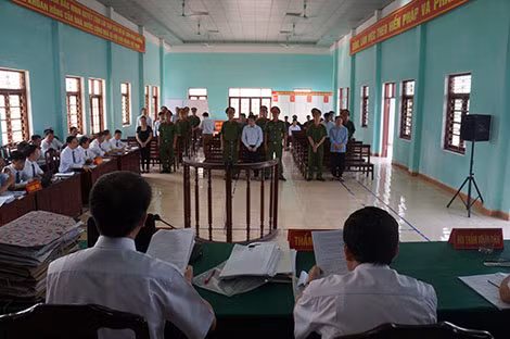 Toàn cảnh phiên xét xử vụ đại án ma túy.