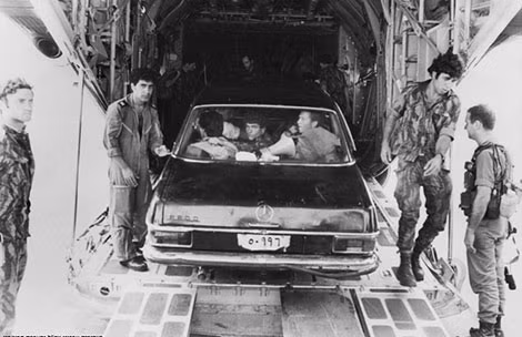 Chiếc ôtô biệt kích Israel dùng để giải cứu con tin ở sân bay Entebbe.