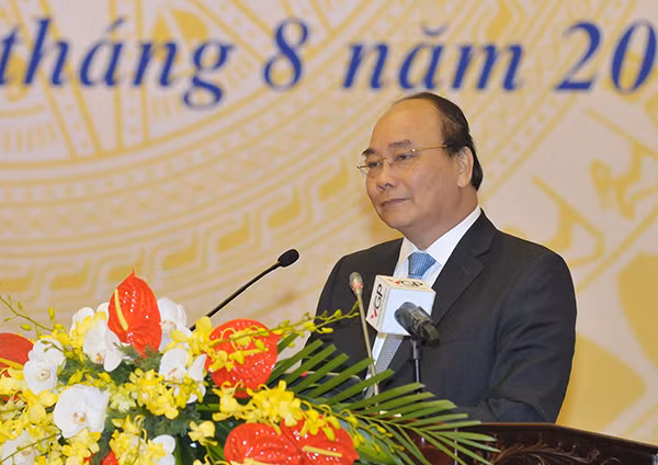 Thủ tướng Nguyễn Xuân Phúc phát biểu chỉ đạo Hội nghị.
