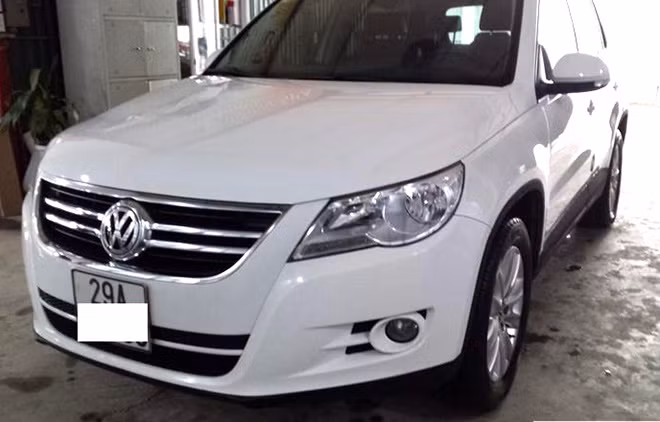 Một chiếc Volkswagen Tiguan trông như mới được rao bán.