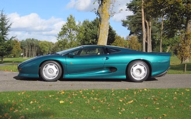 Jaguar XJ220 độc nhất.
