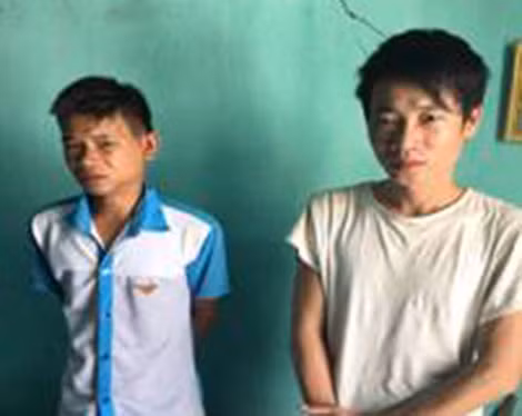 Hai đối tượng Toản và Chung.