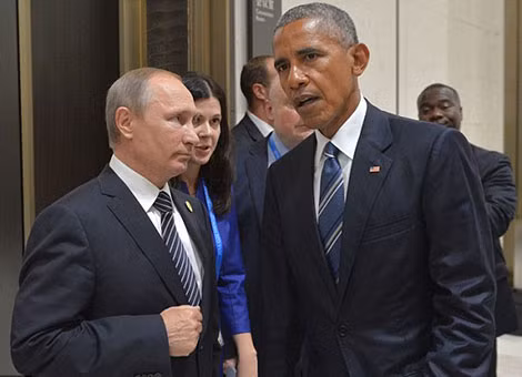 Cuộc gặp hiếm hoi giữa Tổng thống Nga Putin (trái) và Tổng thống Mỹ Obama bên lề Hội nghị G-20 ở Hàng Châu, Trung Quốc.