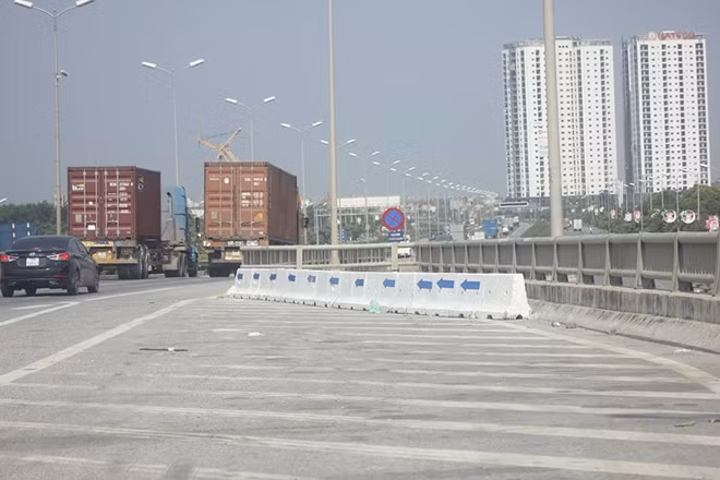 Khu vực từ Pháp Vân đi cầu Thanh Trì cũng có một góc đường tương tự nơi xảy ra vụ tai nạn thảm khốc.