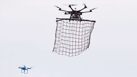 Drone từng là nguyên nhân khiến trận đấu vòng loại Euro 2016 giữa Albania và Serbia bị hủy.