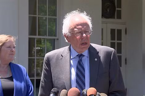 Ông Bernie Sanders tuyên bố ủng hộ bà Hillary Clinton sau cuộc họp với Tổng thống Obama.