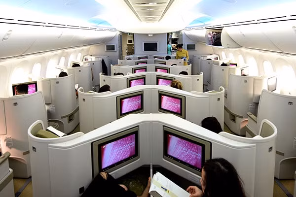 Khoang hạng thương gia trên tàu bay của Vietnam Airlines.