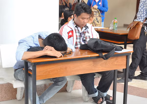 Bộ GDĐT quyết tâm năm nay sẽ không để xảy ra tình trạng áp lực, lộn xộn như kì xét tuyển ĐH-CĐ như năm 2015.