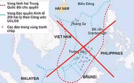 Nhiều ý kiến cho rằng, Tòa trọng tài sẽ ra phán quyết bác bỏ "đường lưỡi bò" của Trung Quốc trên Biển Đông. Nhiều ý kiến cho rằng, Tòa trọng tài sẽ ra phán quyết bác bỏ "đường lưỡi bò" của Trung Quốc trên Biển Đông.