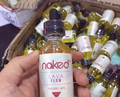 Tinh dầu sử dụng trong thuốc lá điện tử có chứa nicotin là chất độc hại, gây nghiện cho người sử dụng. Tinh dầu sử dụng trong thuốc lá điện tử có chứa nicotin là chất độc hại, gây nghiện cho người sử dụng.