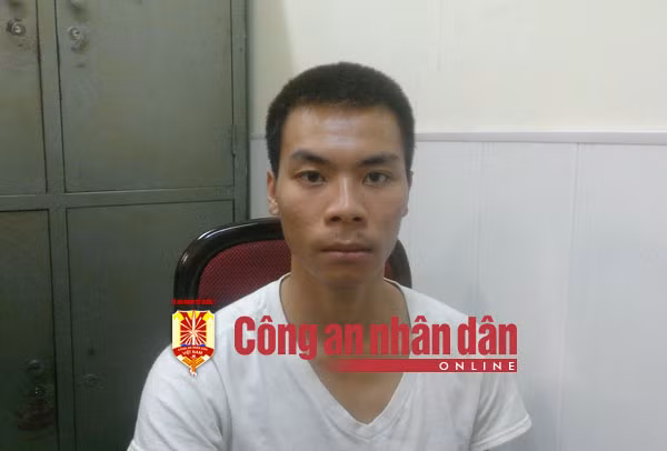 Đối tượng Đinh Quốc Khánh tại cơ quan Công an.