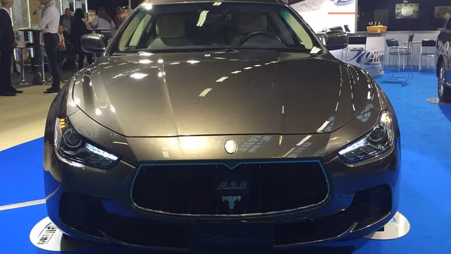 Phiên bản xe tang của Maserati Ghibli, có tên gọi là Autofunebre Ellena G 3.0, trong đó, phần đầu xe vẫn được giữ nguyên so với phiên bản tiêu chuẩn.