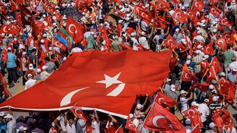 Biển người ủng hộ Tổng thống Erdogan hôm 7/8. Ảnh: AFP.