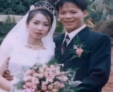 Hạnh phúc trong ngày cưới.