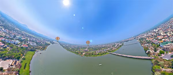 TP Huế nhìn từ trên cao.