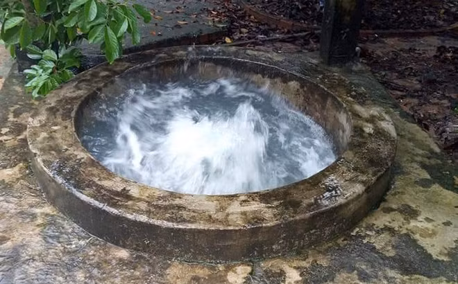 Giếng nước quanh năm phun trào ở Phú Quốc (Kiên Giang).