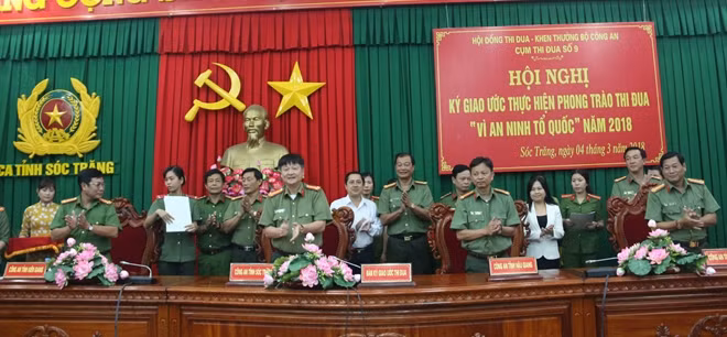 Công an Cụm thi đua số 9, ký giao ước thi đua năm 2018.