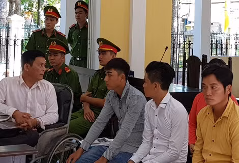 Y án 7 đối tượng trong gia đình gây rối trật tự công cộng ở Sóc Trăng