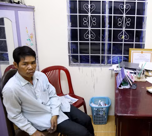 Đối tượng Thạch Sơn tại cơ quan Công an.