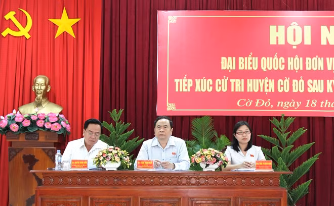 Đoàn ĐBQH TP Cần Thơ, tiếp xúc cử tri huyện Cờ Đỏ.