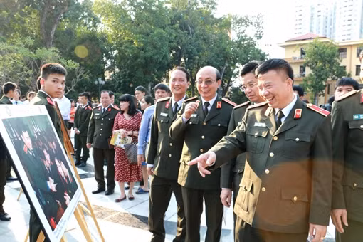 Thứ trưởng Trần Quốc Tỏ thăm hỏi, tri ân các nhà khoa học trong lực lượng CAND ảnh 4