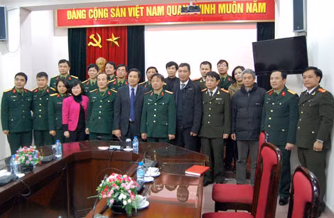 Các đại biểu tại hội nghị trao đổi thông tin tuyên truyền do Báo QĐND tổ chức.
