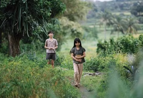 Một cảnh trong phim “Tôi thấy hoa vàng trên cỏ xanh” của đạo diễn Victor Vũ.