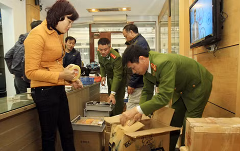 Cơ quan Công an niêm phong tang vật.