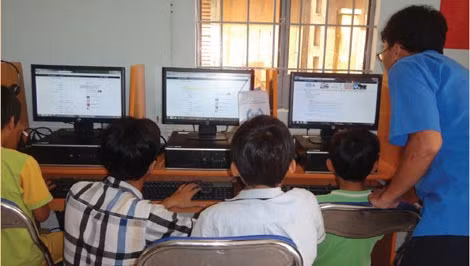 Không kiểm soát được những trang thông tin điện tử có nội dung vi phạm đạo đức xã hội sẽ mang đến nhiều nguy hại cho giới trẻ.
