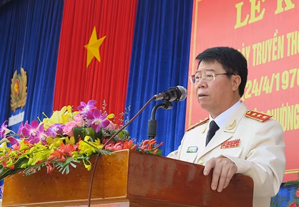 Thứ trưởng Bùi Văn Nam phát biểu tại buổi lễ.