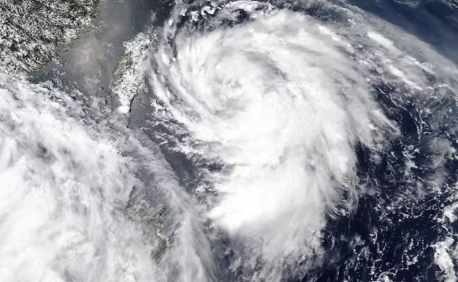 Ảnh vệ tinh của bão Hagupit. Ảnh: SCMP