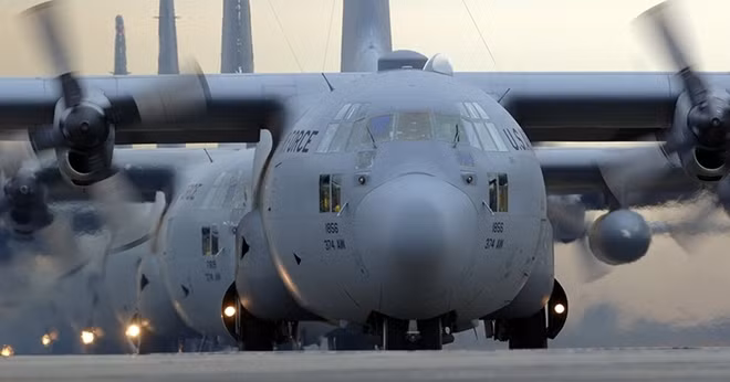 Máy bay C-130 Hercules của Mỹ. Ảnh: MT