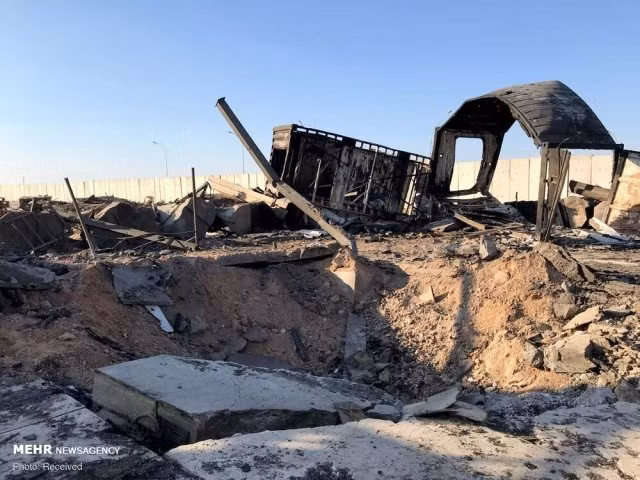 Một tòa nhà trong căn cứ Ain al-Asad bị xóa sổ bởi tên lửa của Iran. Ảnh: MEHR