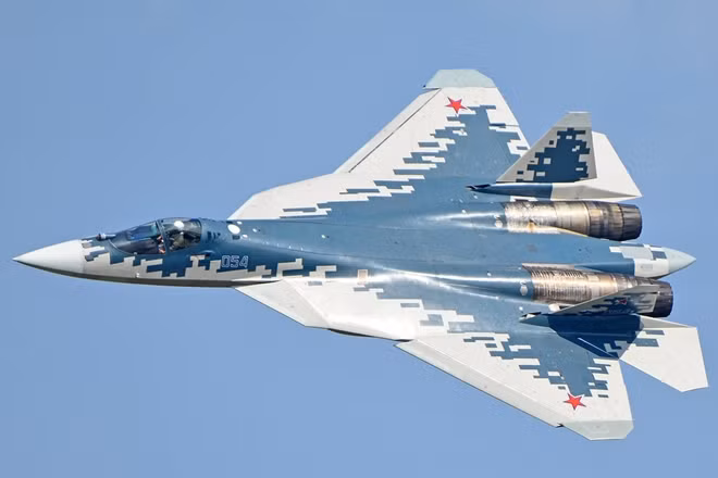 Tiêm kích Su-57. Ảnh: TASS